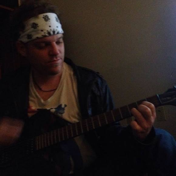 Meet your Posher, Bren - Picture 1 of 1